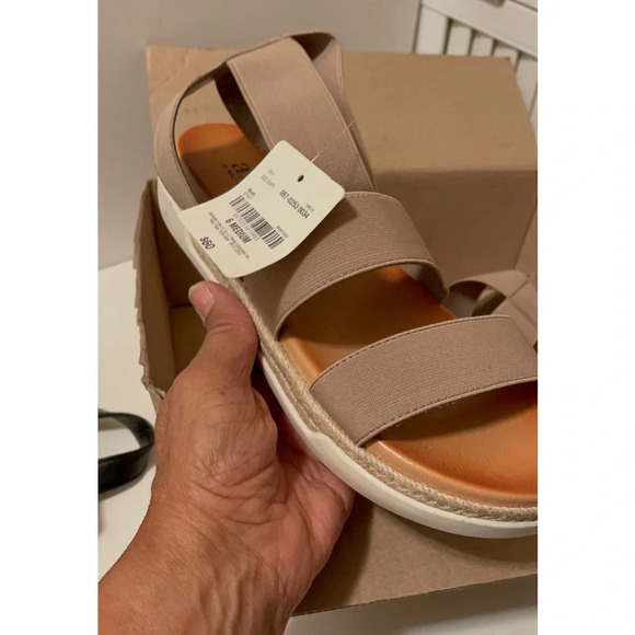 Brand new a.n.a soft sandal With the tag never worn ordered from JCPenney - Picture 1 of 11